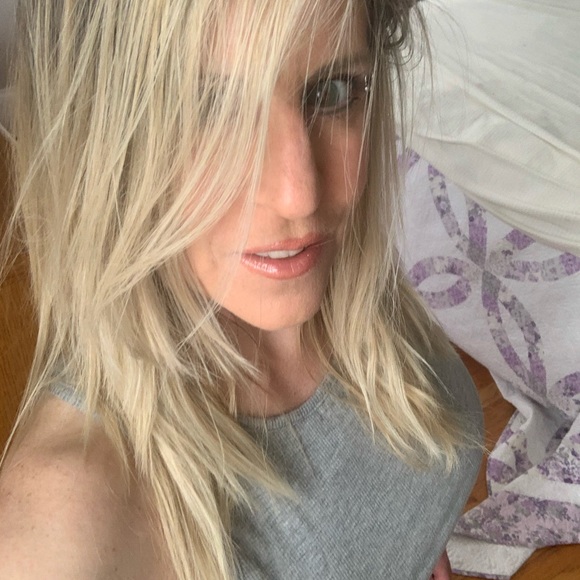 Meet your Posher, Elizabeth - Picture 5 of 8